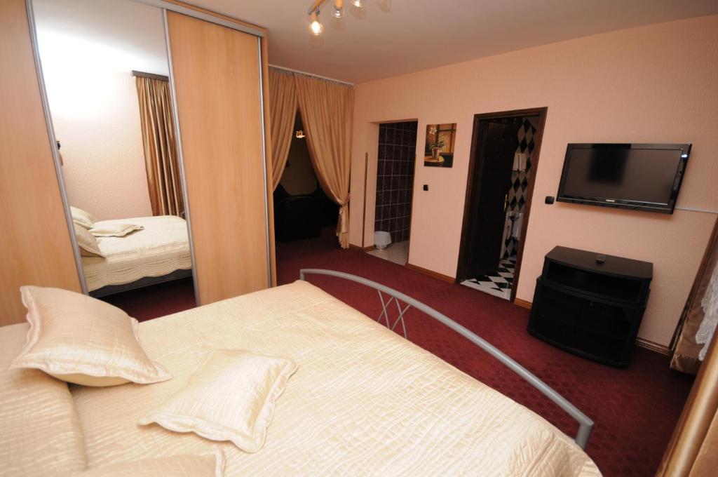 بانيا لوكا Golden Card Motel الغرفة الصورة