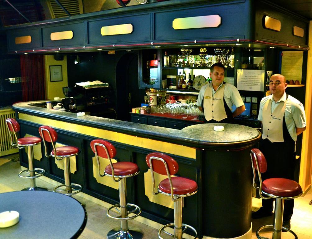 بانيا لوكا Golden Card Motel المظهر الخارجي الصورة