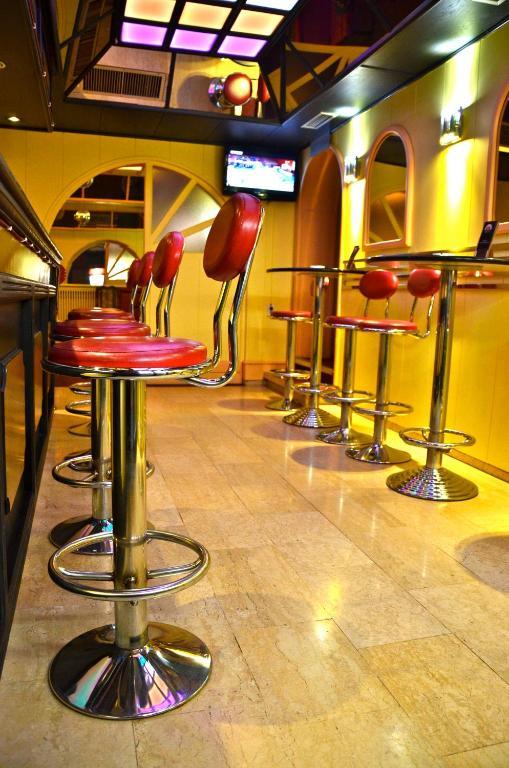 بانيا لوكا Golden Card Motel المظهر الخارجي الصورة