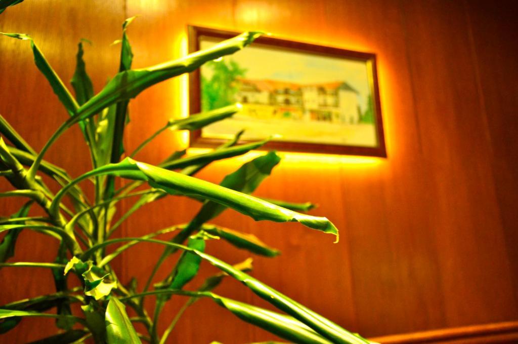 بانيا لوكا Golden Card Motel المظهر الخارجي الصورة