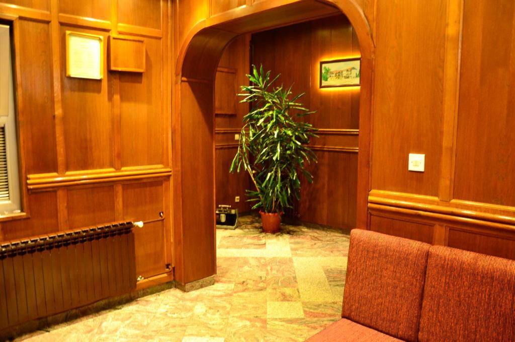 بانيا لوكا Golden Card Motel المظهر الخارجي الصورة